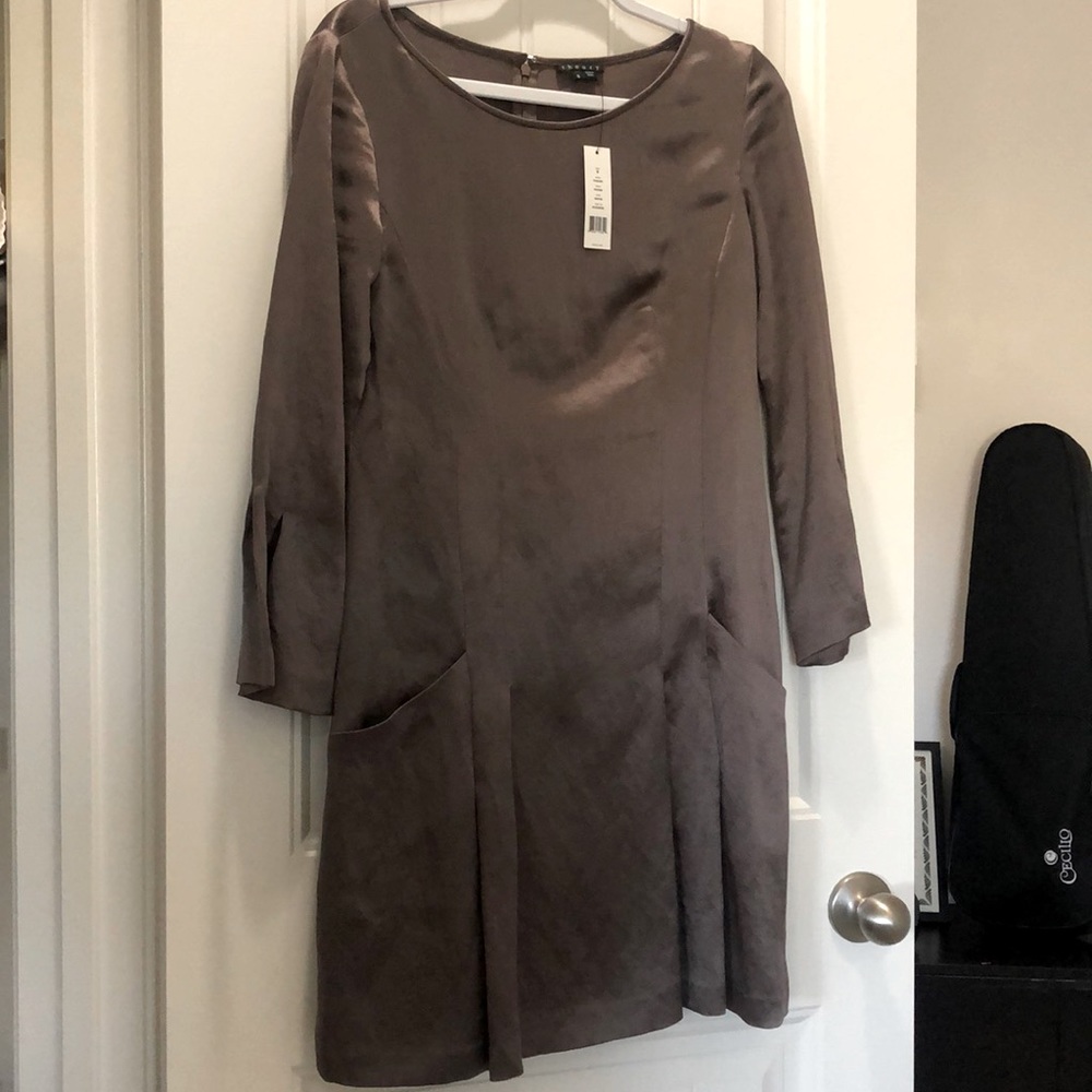 Theory dress size 8 Mauve color and orchid silky-like fabric.